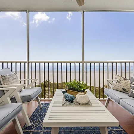 Beach Villas # 102-250 Estero Blvd Apts